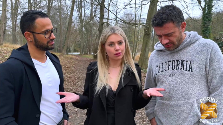 Porno Baguette: Georgia, blonde seksi, dikongkek dua zakar