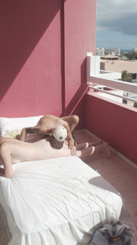 Slipping It in Her Ass While She Catches a Tan