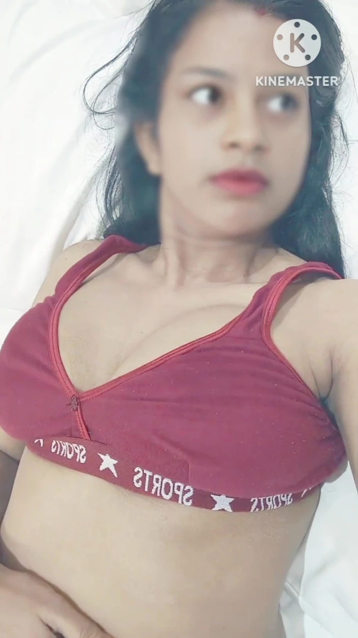 Nisha bhabhi ki chudai: Дези бхабхи опускается и давит на ее большие молоком