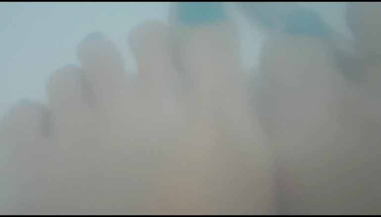 Erotic Tanya: Tiny of Underwater Foot Worship