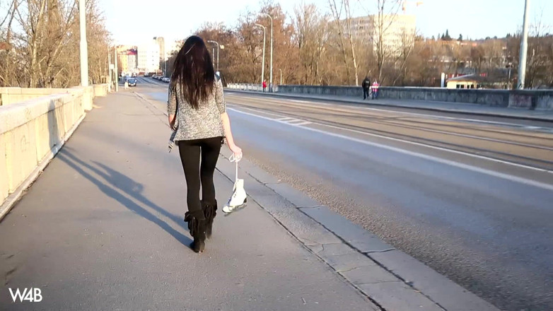 Watch4beauty: Ice Skater