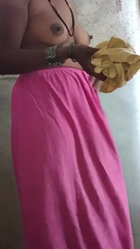 India esposa ki chudai batroom me estilo perrito