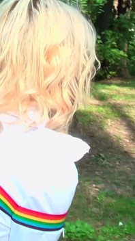 Beautiful blonde does outdoor blowjob