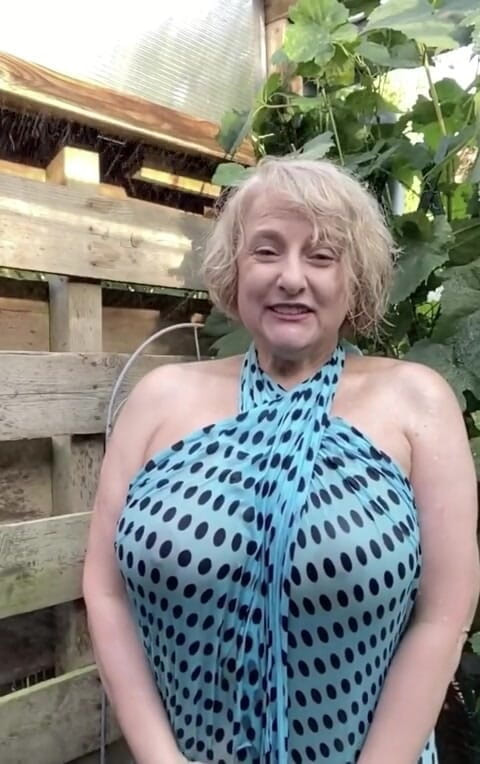 Car-ina: Să-mi tachinăm vecina!