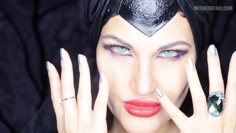 Lady Mesmeratrix Official: In to maleficenteyes...