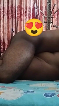 T-girl Fodendo Colega De Trabalho Rabuda Pau Grande No Quarto Do Chefe! Parte 2