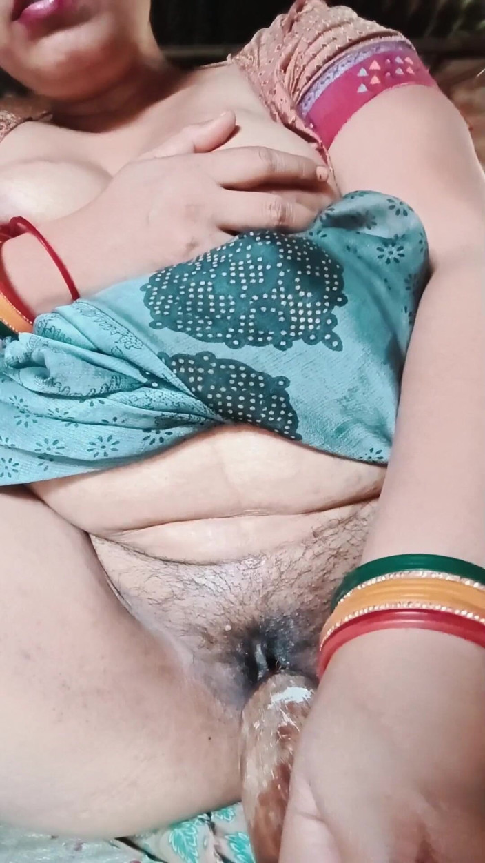 Soni sk: Indisk hemmafru onanerar