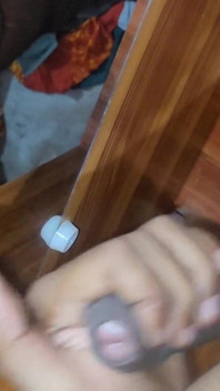 18letý nadržený chlapec stříká