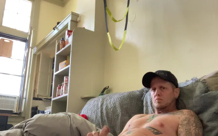 MikeyJ: Jack off