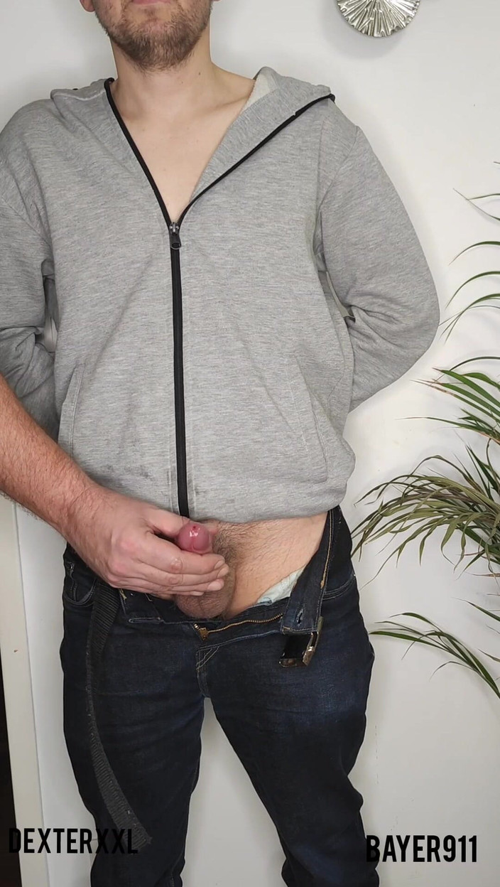 Dexterxxlfun: दोस्त को हाथों से गे हाथों से चुदाई में मदद करना. Dexter Daddy