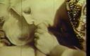 Vintage Usa: Vintage, un couple suce une chatte en train de baiser