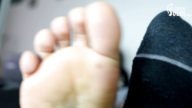 Czech Soles - foot fetish content: Xem đôi chân, vớ và giày thể thao gợi cảm của...
