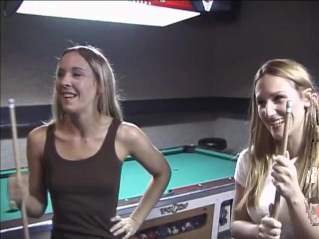 2 Girls 1 Guy: Two horny teens are jumping on guy's cock