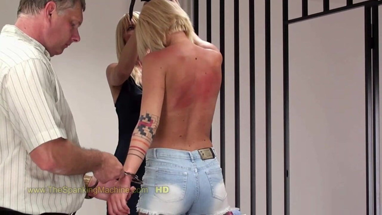 The Spanking Machine: Cora2 Aparat de bătaie - Biciuire pe spate fără prezervativ
