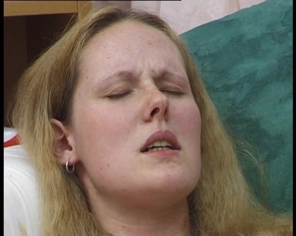 YOUR FIRST PORN: Lesbische sandy &amp; Isabell, zwei geile nachbarn