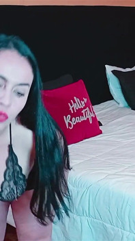 Kelly, in Sexy Schwarzen Dessous Tanzt Für Dich, Meine Liebe.