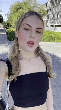 Marie, gadis sange, dientot sama kontol besar