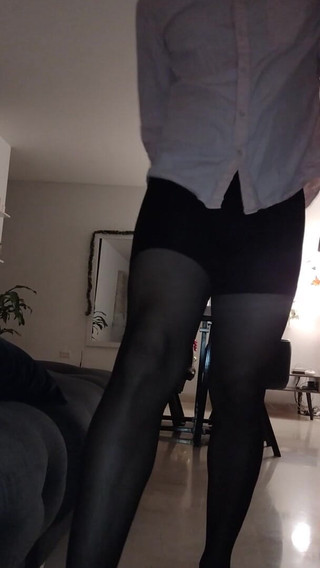 Tomas Styl: Naylon külotlu çoraplı latin egzersizleri