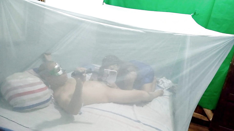 Martin13: मेरी पड़ोसी महिला को लालसा है, एक लालसा जिसे वह हल करना चाहती है, वह मुझे अपने कमरे में आमंत्रित करती है और हम असली घर का बना पोर्न बनाते हैं 3