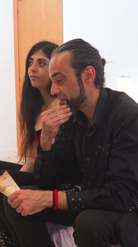 Swinger Har Sex Framför Sin Man. Rose Addams Är Otrogen För Att Ha Bluffat
