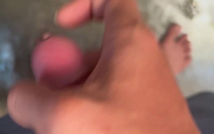 Quan Vietnam 18: Junger Asia-junge wichst kleinen schwanz und großes sperma in der Öffentlichkeit,...