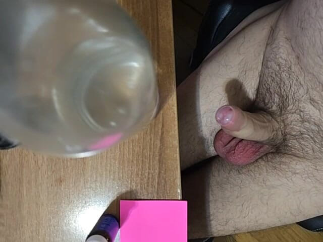 Jordance: Nice From Above to Desk and Nice Cumshot