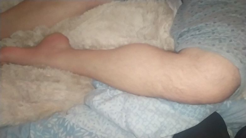 MartyBrady: Ursul twink se joacă cu picioarele și picioarele iubitului său