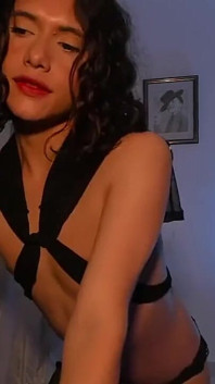 Second Part Femboy Shows Her Elegance and Her Sensual Dancing Skills to Stalk Her Viewers