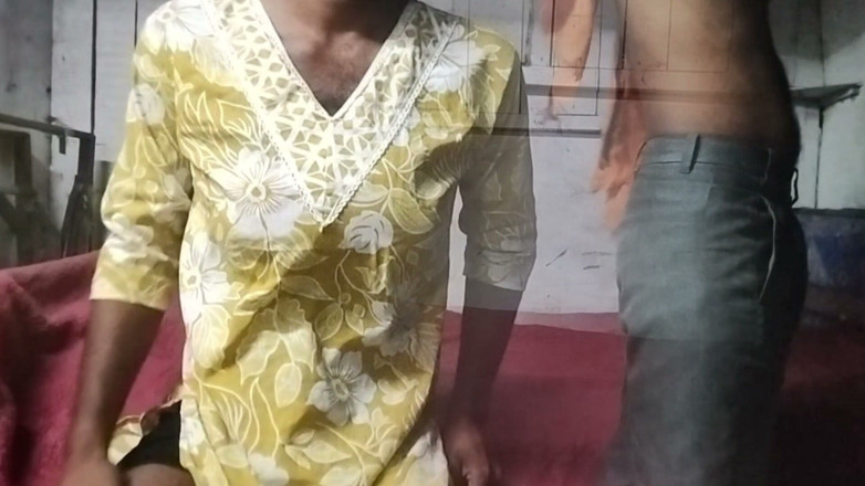 DesiDarkArt: Primera vez gay boy travesti chica en el agujero trasero