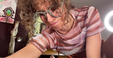 VibeWithMommy: Macecha v reverzní amazonské poloze a rozmnožovací scéna 1