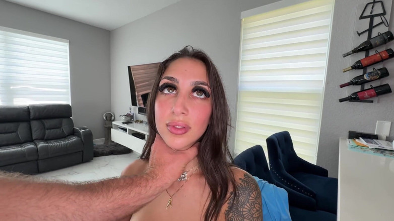 J-Mac: Jmac खूबसूरत Jasmine banks को अपने जीवन का सबसे बड़ा फेशियल देता है