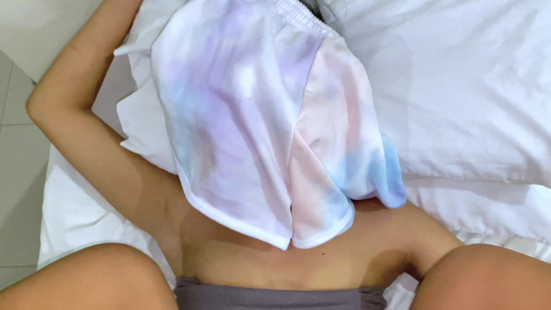 Pinay Shena Mae: It Feels so Good to Cum Inside
