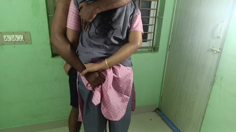 Wonder: South Indian College Girl Try Back Position with Teacher