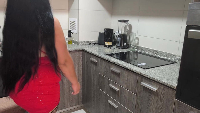 Riderqueen: MiLF BBW scopata in cucina