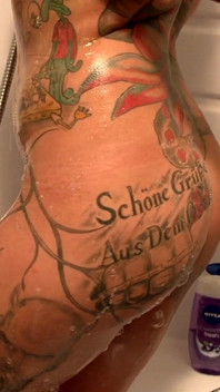 MILF Tatuate E Bionde Arrapate in Scene Hot Separate