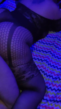 Venezuelan MILF Has Sex with a Young Colombian