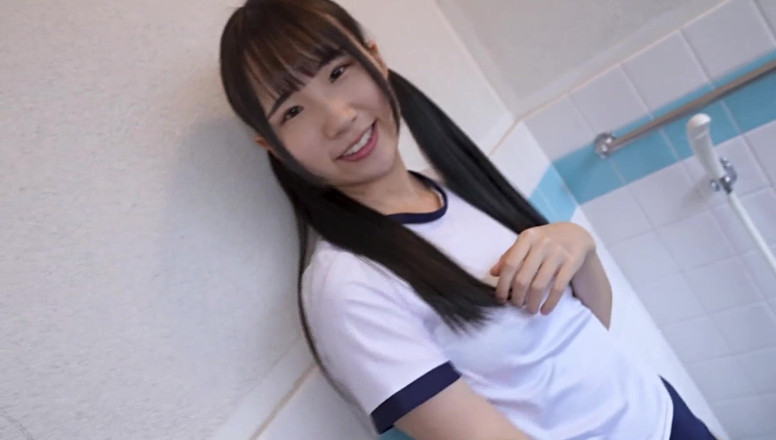 Strix: Haruno-chan - một thần tượng đầy hứa hẹn, hành động dẫn dắt một...