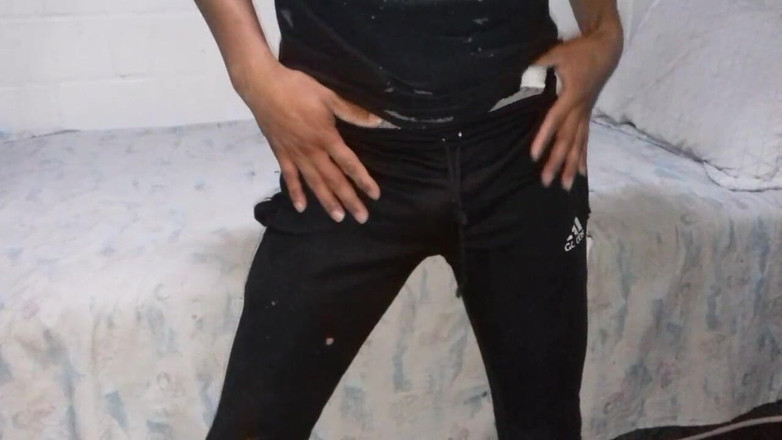 RubberAtmosphere83: Mo Seeing My Delicious Shorts