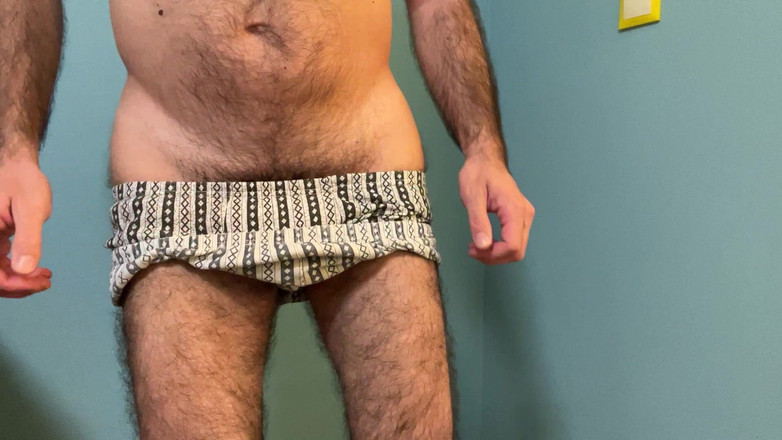 Earl Smile: Earl Smile zakłada 5 par majtki