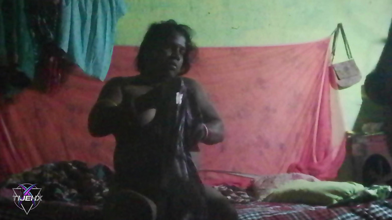 TijehX: Frumoasă indiancă desi bhabhi dolofană futută și savurată de Devar