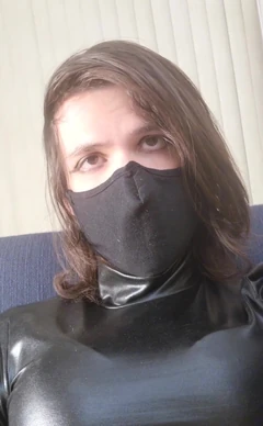 POV: Sono una cagna ma tu sei un succhia cazzi