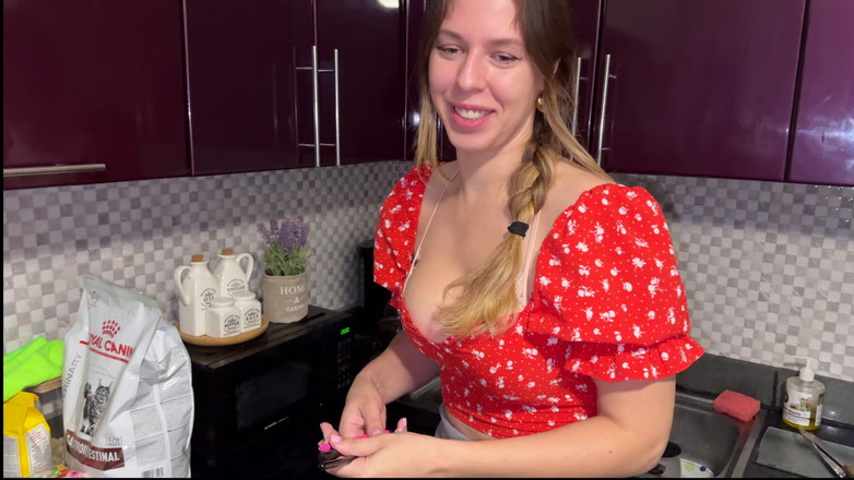 Milfetta: Apa kau benar-benar berpikir aku muncrat dengan suara itu?