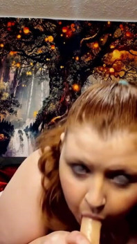 Gloryhole děvka stříká domů