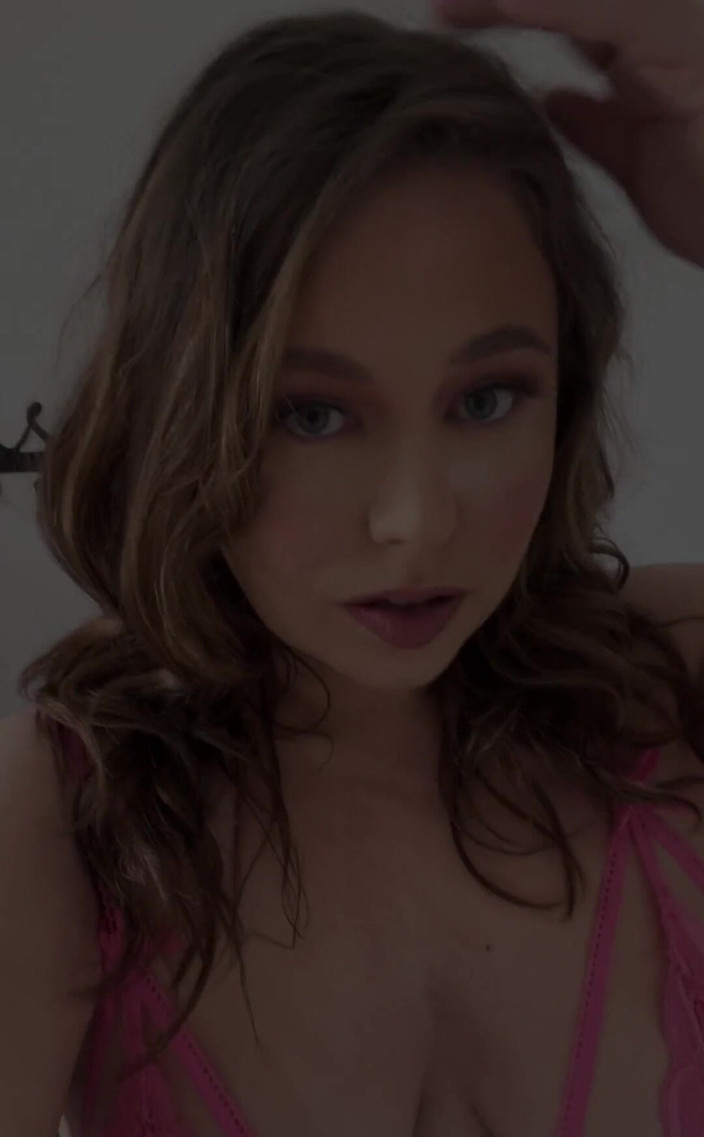 KinkyKatie: Pořizování videí a obrázků mě zapíná! Jsem tak nadšená, když...