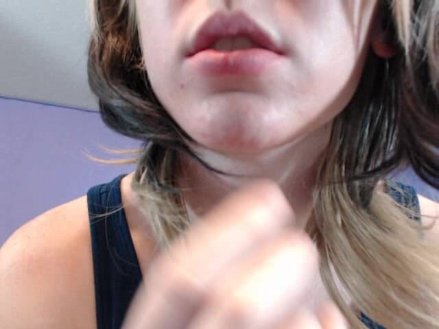 Brooke Dillinger: V58 Cv Tongue Fetish Suck N Lick Finger