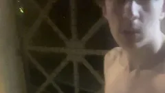 Halka açık otopark ve kiliseye teşhir!