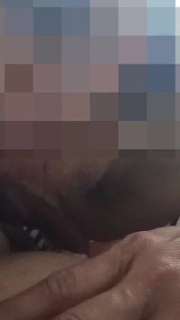 Він навіть не попередив мене, що збирається еякулювати, я повинен проковтнути все проти моєї волі