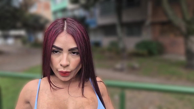 AlejandraPalacios: Se Lo Di Al Amigo De Mi Marido, Después De...