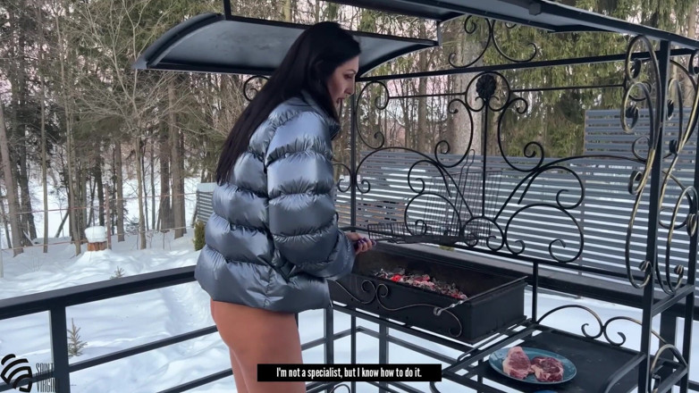 LizaVirgin: kremówka na stole w kuchni