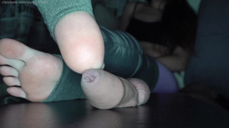 Homemade_Handjob: Stirrup legíny footjob